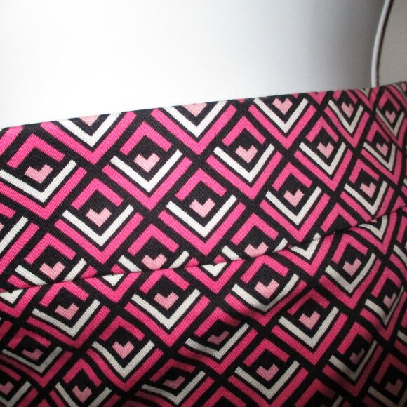 New Express Women's Size 4 Dressy Shorts Mid Rise Small Flat Pocket Side Zip W29 - Picture 4 of 6